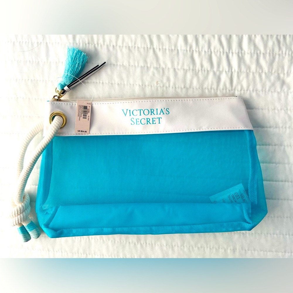 COPY - NEW Victoria’s Secret limited Edition Bombshell Isle Top-Zip Pouch